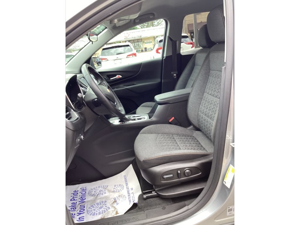 Used 2024 Sterling Gray Metallic Chevrolet LT image 9