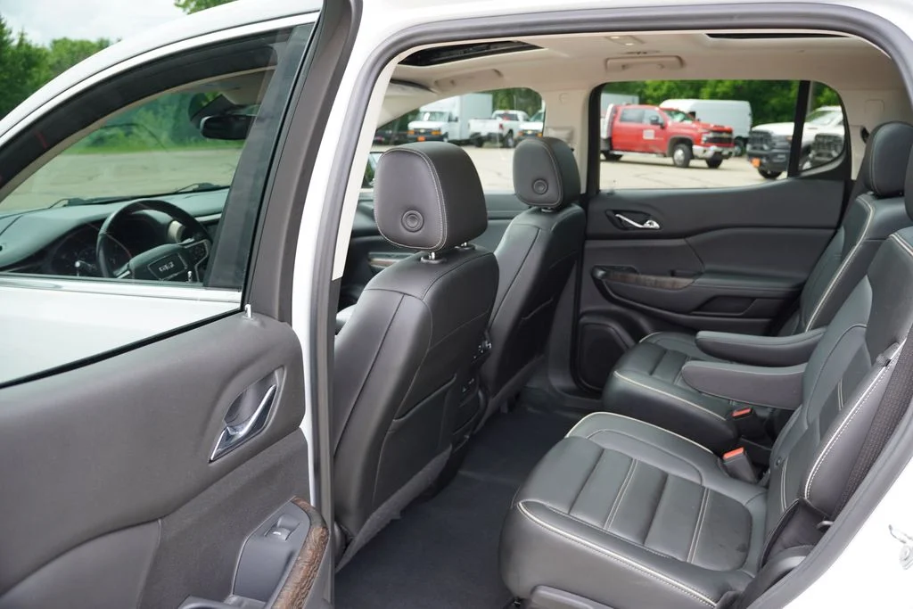 2022 GMC Acadia Denali - Photo 16