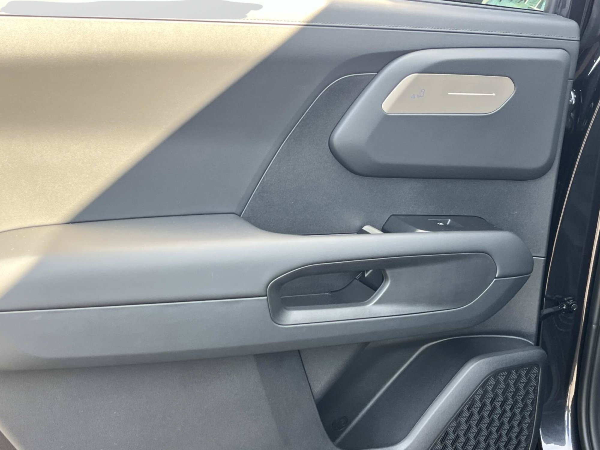 New 2027 Panthera Metal Kia EX image 17