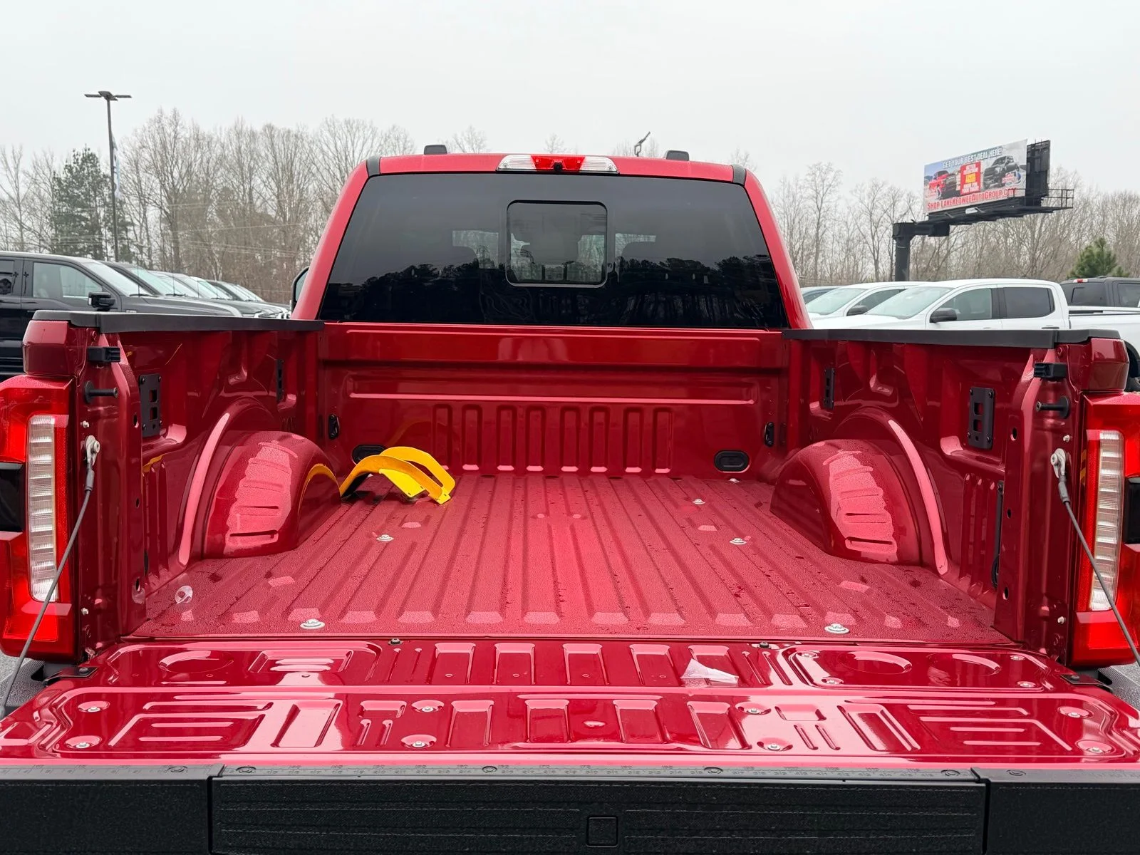 New 2026 Ruby Red Metallic Tinted Clearcoat Ford F-250® XLT image 9