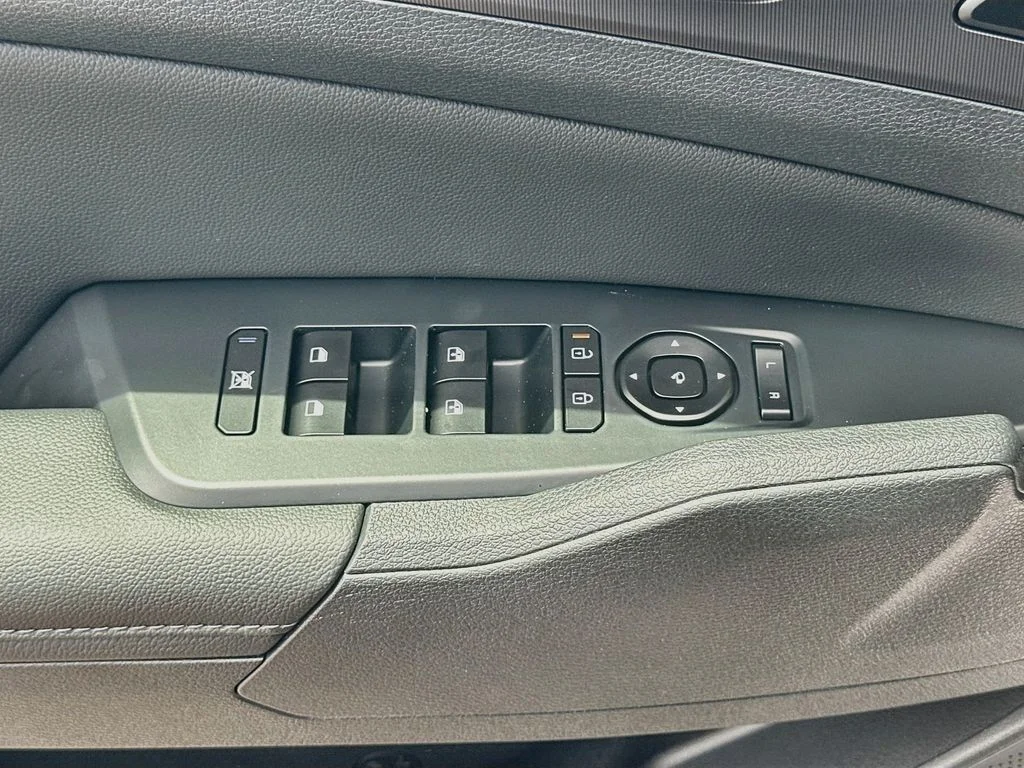 New 2026 Wolf Gray Kia SX Prestige image 18
