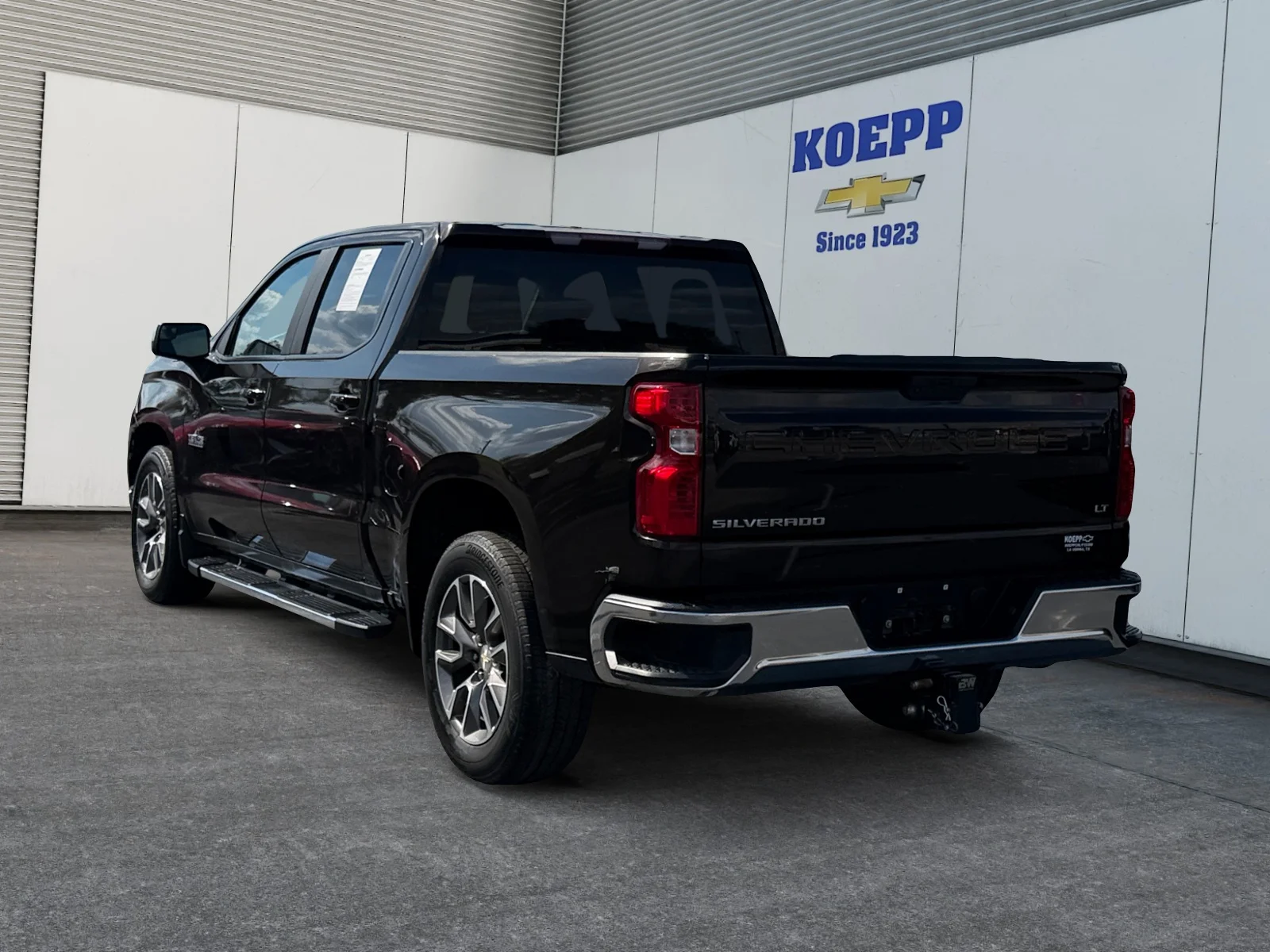 Used 2019 HAVANA BROWN METALLIC Chevrolet LT image 3