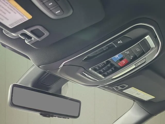 New 2025 Gray Jeep Limited image 39
