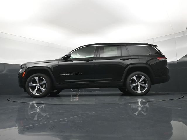 New 2026 Diamond Black Crystal Pearl-Coat Exterior Paint Jeep Limited image 21