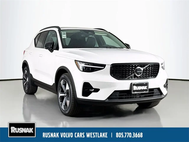 2026 Volvo XC40 B5 Plus