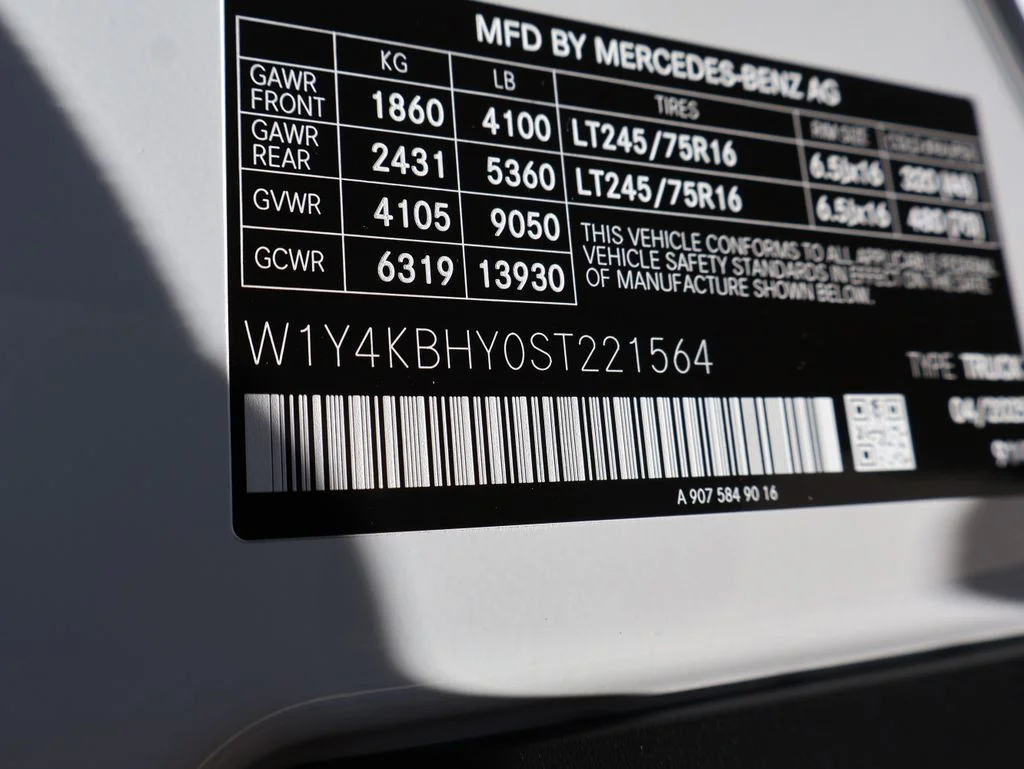 New 2025 Arctic+White Mercedes-Benz Cargo 144 WB image 42
