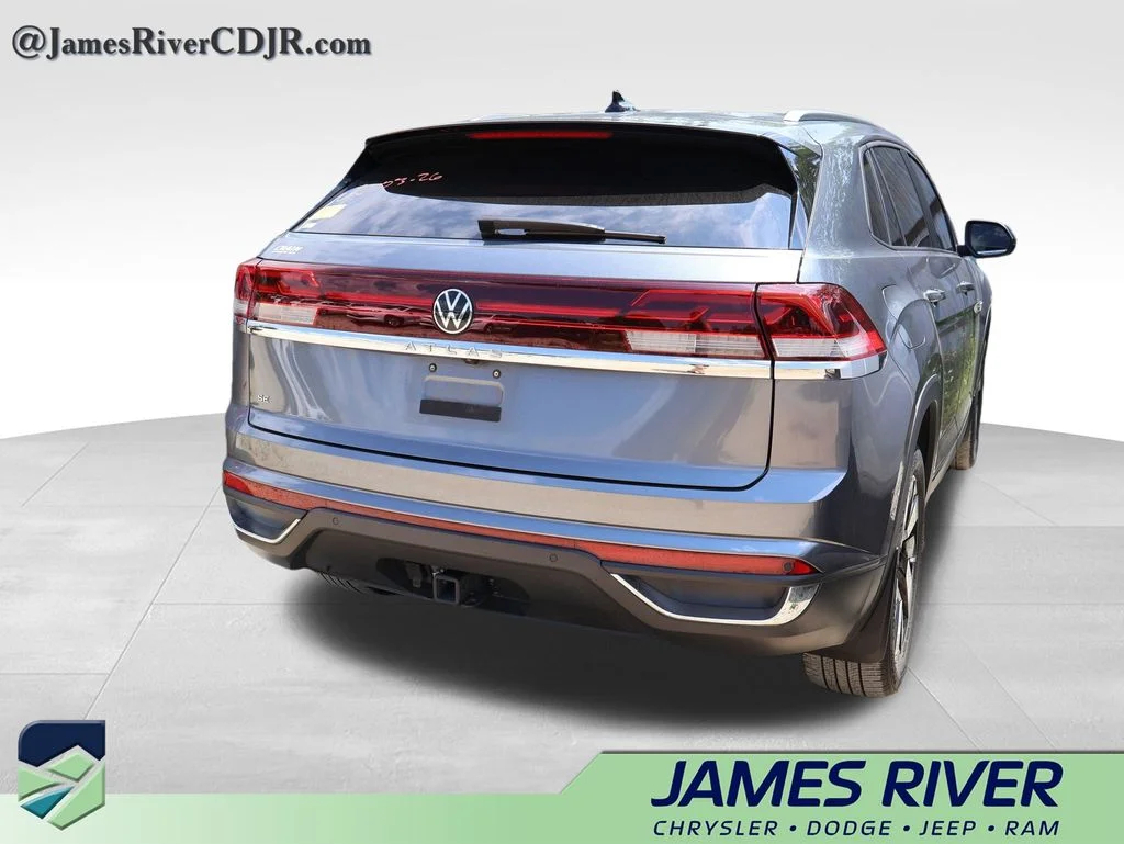 Used 2024 Gray Volkswagen 2.0T SE w/Technology image 26
