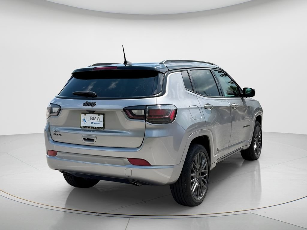 Used 2023 Silver Jeep Limited image 5