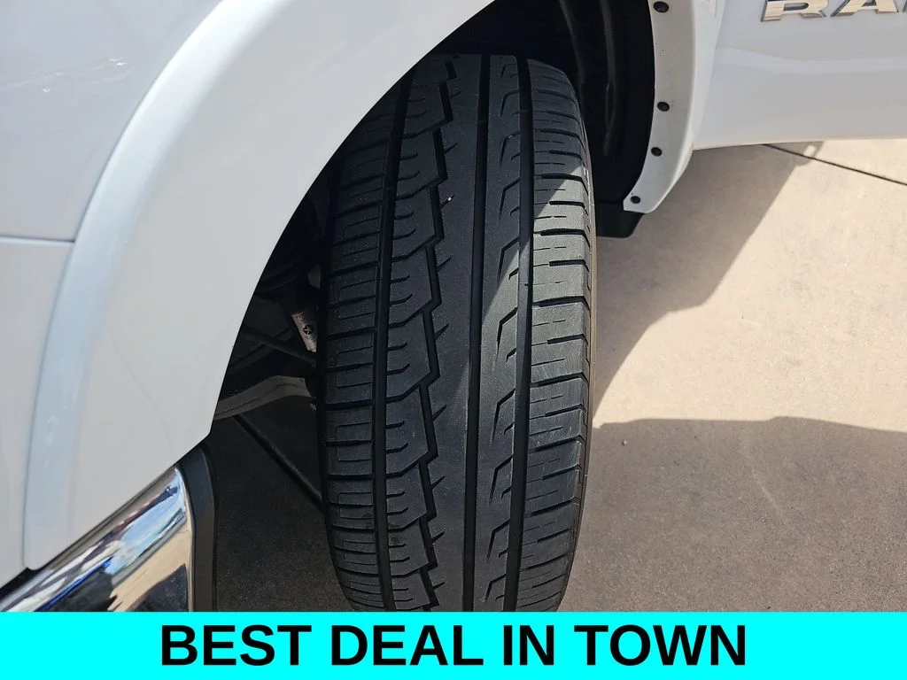 Used 2025 White Ram Laramie image 38