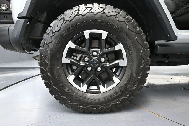 Certified Used 2024 Silver Jeep Rubicon 4xe image 18