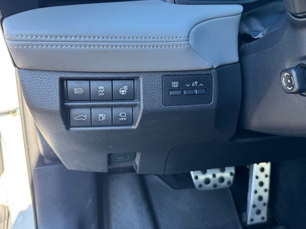 Used 2019 Beige Toyota Touring image 19