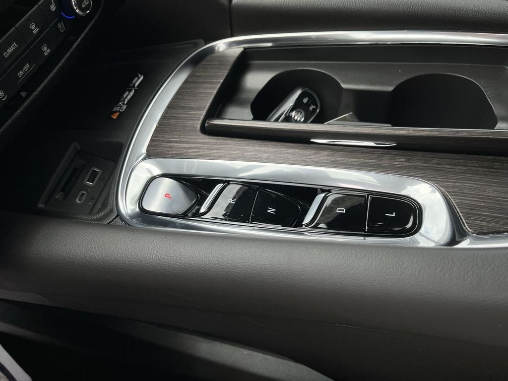Certified Used 2023 Black Buick Avenir image 21