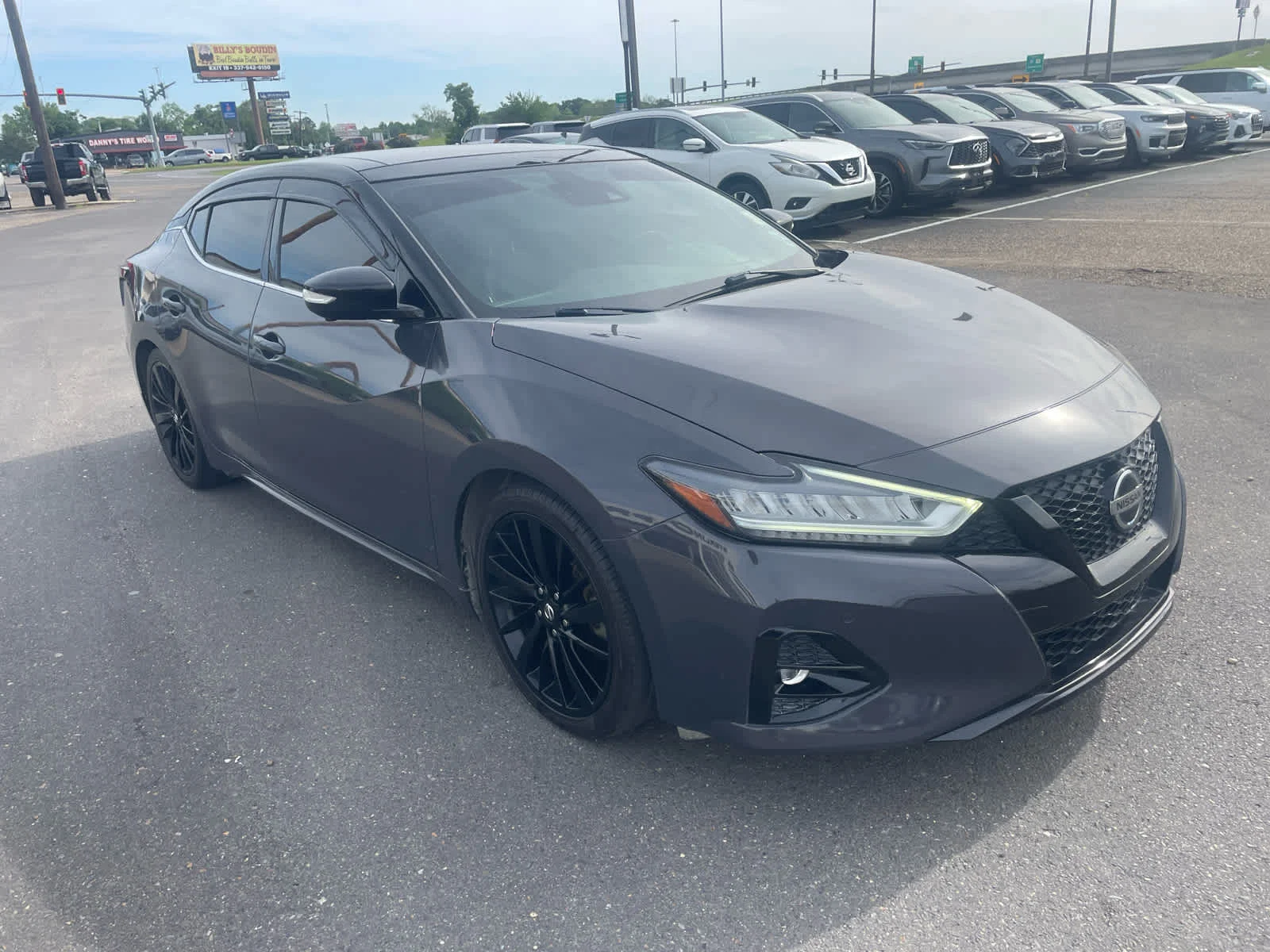 2021 Nissan Maxima Platinum's photo