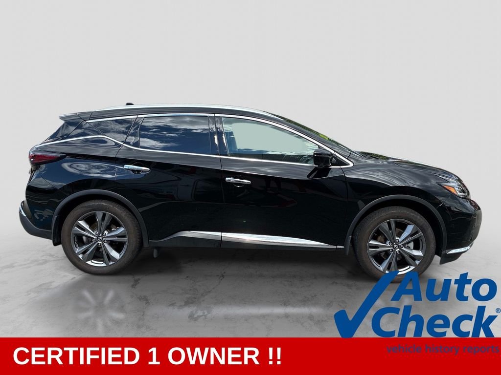 Used 2023 Black Nissan Platinum image 8