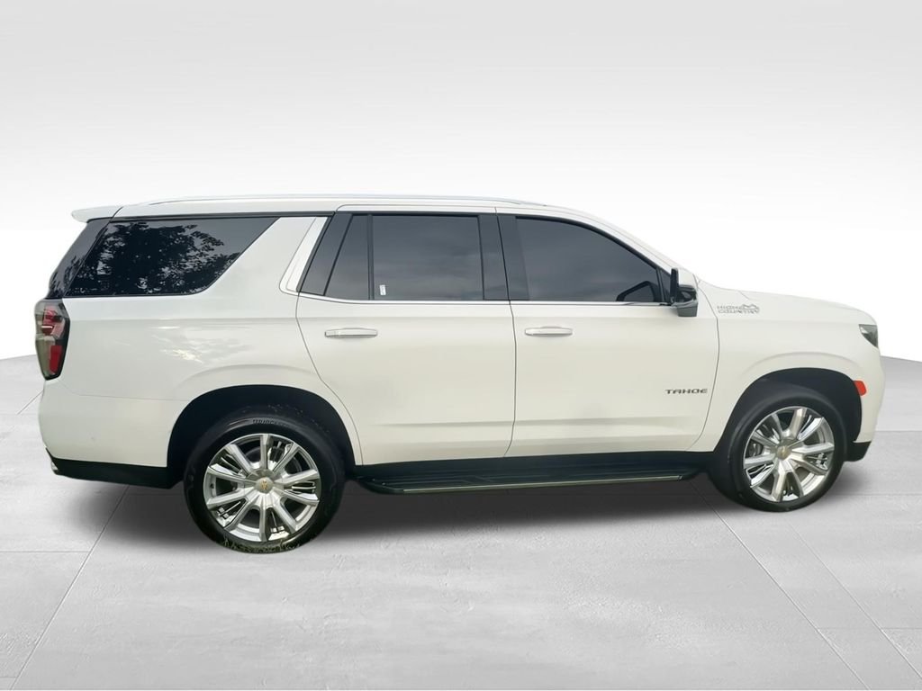 Used 2024 White Chevrolet High Country image 9