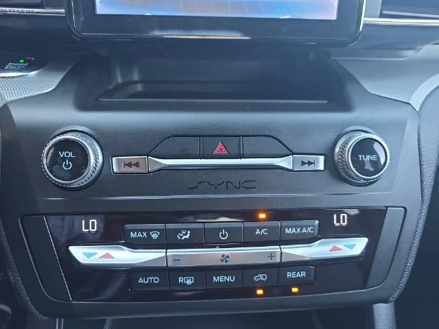 Used 2020 Silver Ford XLT image 25