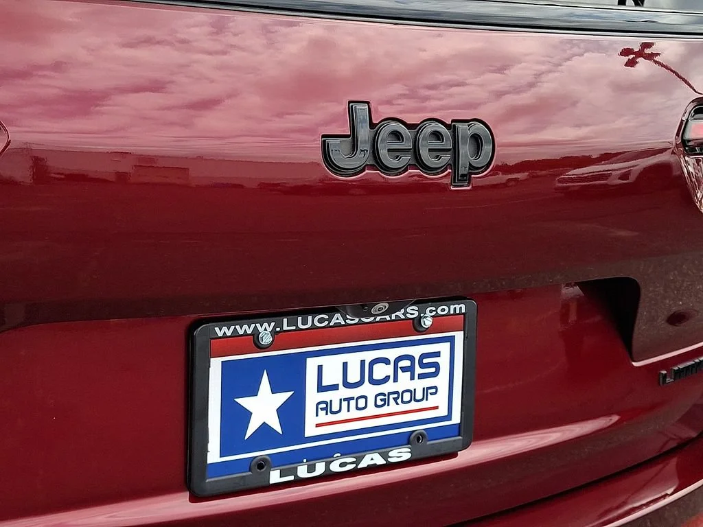 Used 2022 Velvet Red Pear Jeep Limited image 31