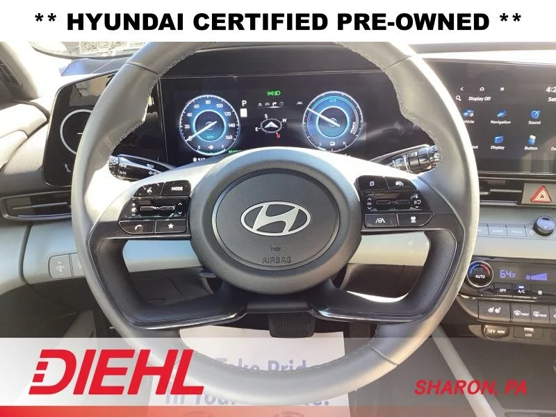 Used 2025 White Hyundai Limited image 23