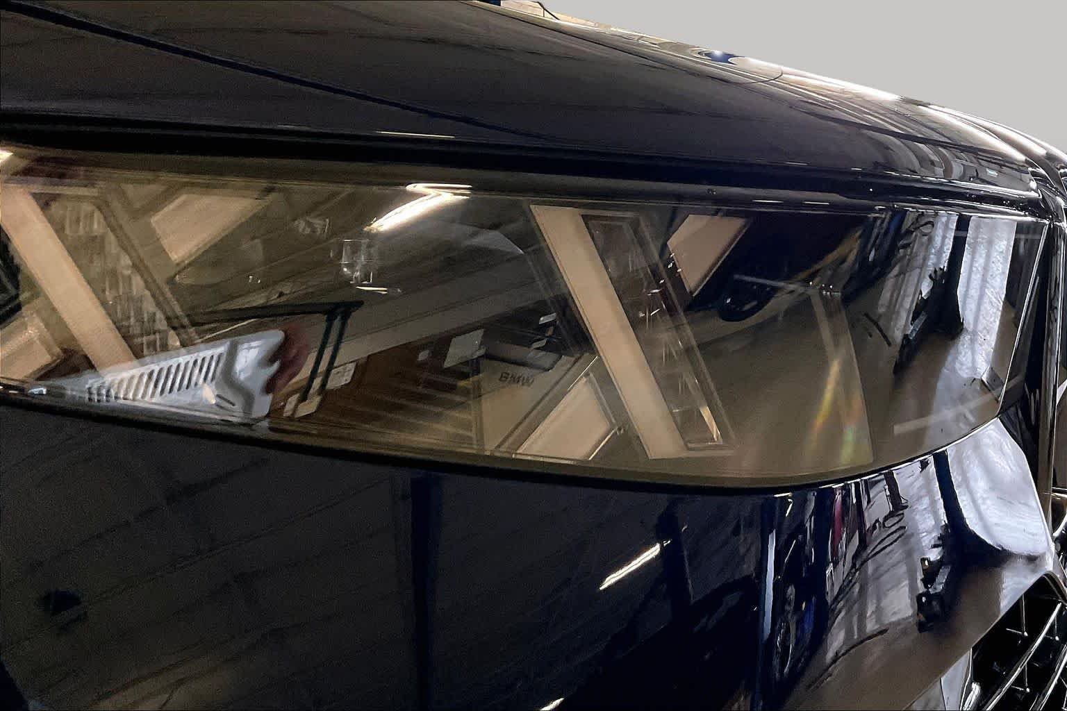 New 2027 Tanzanite Blue II Metallic BMW 40 xDrive image 13