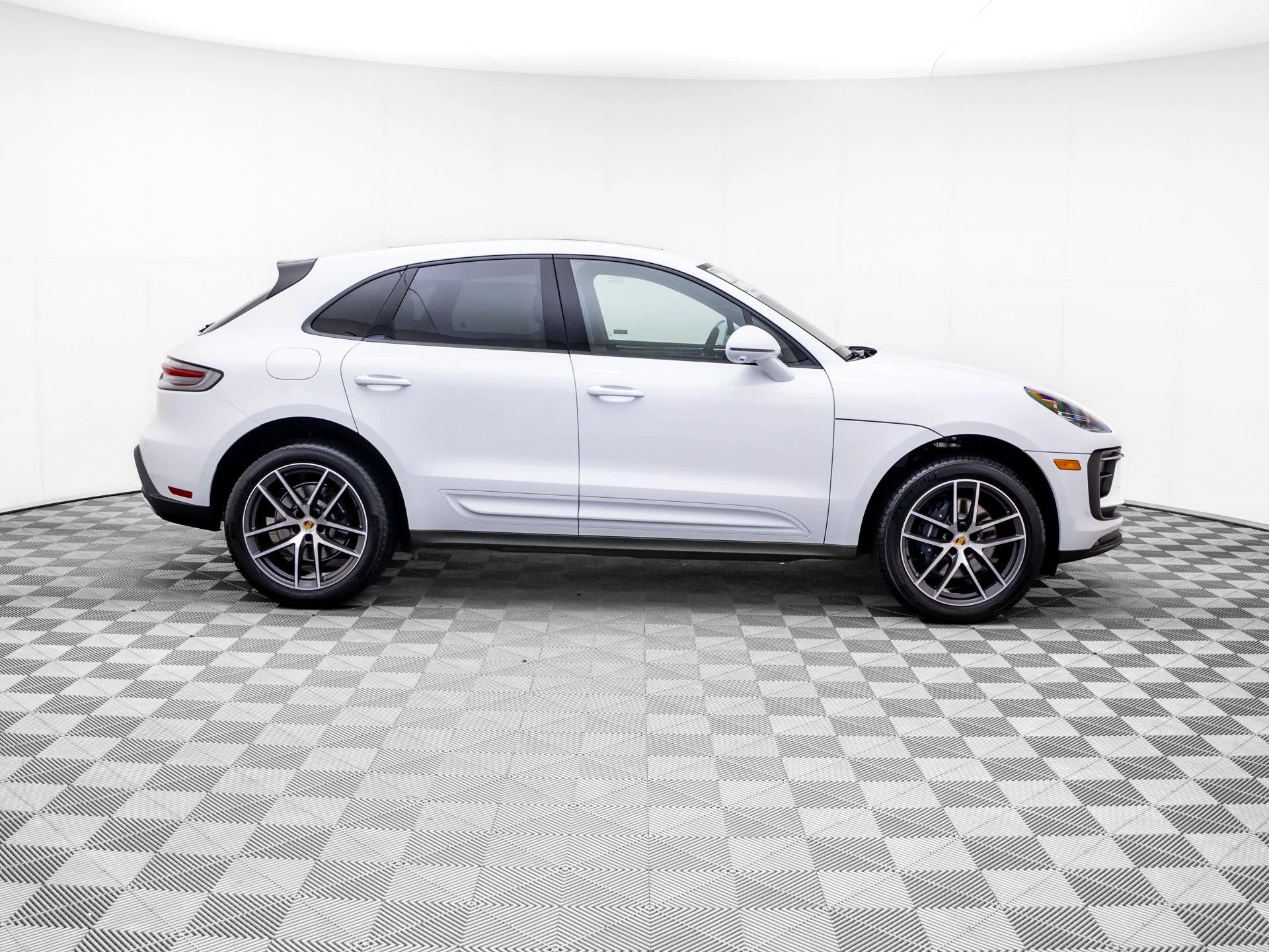 New 2026 White Porsche  image 7