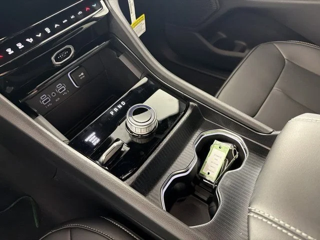New 2026 White Jeep  image 22
