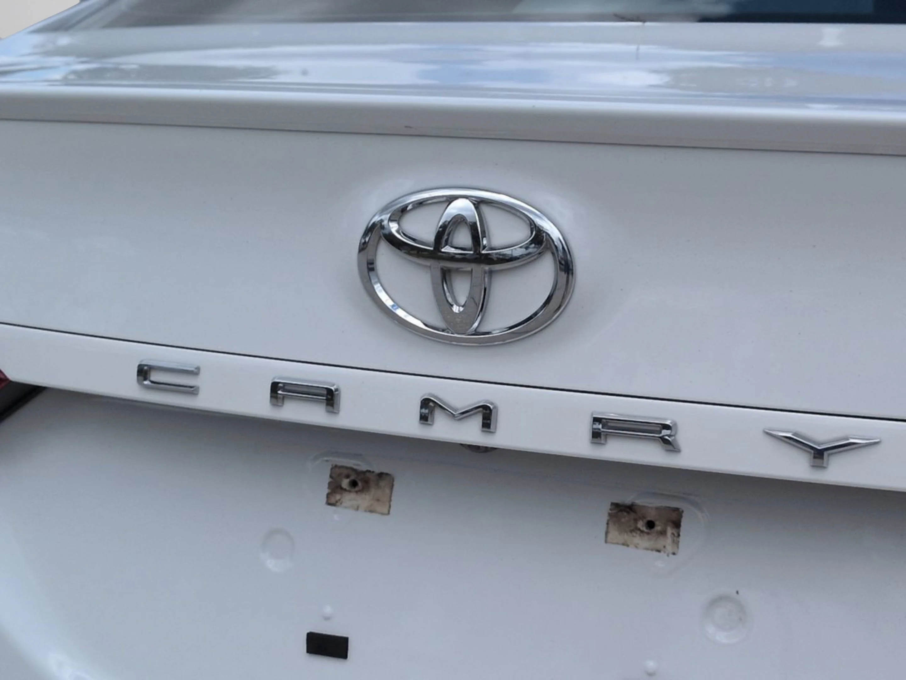 Used 2024 Ice Toyota SE image 15