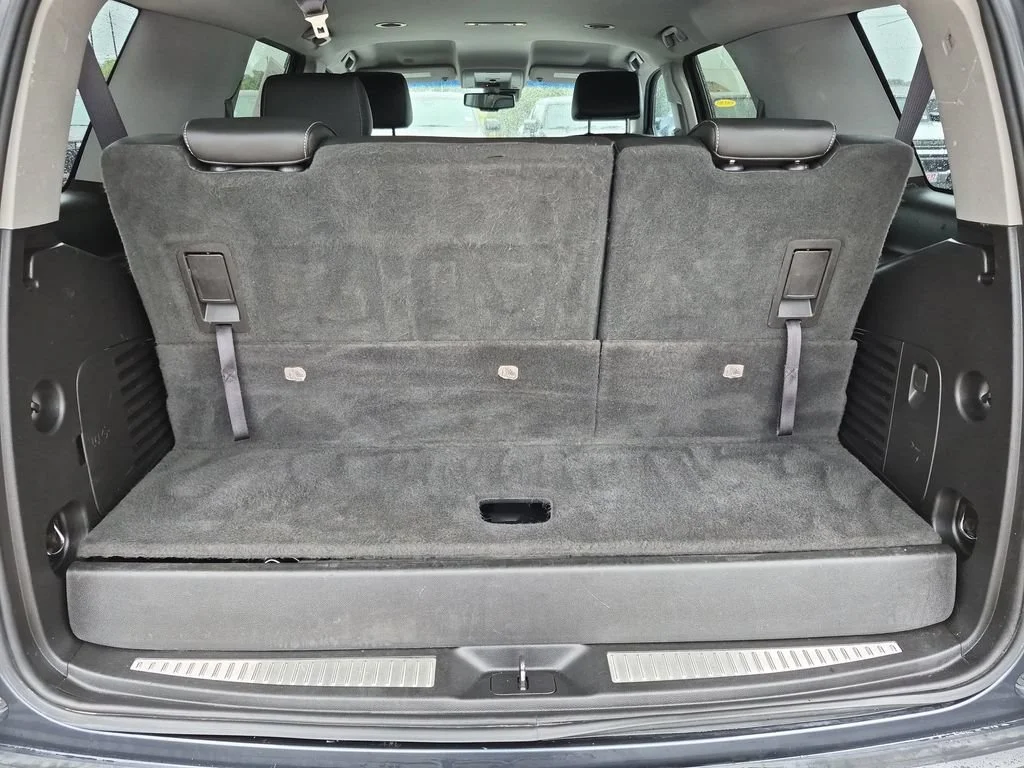 Used 2019 SHADOW GRAY METALLIC Chevrolet LT image 43