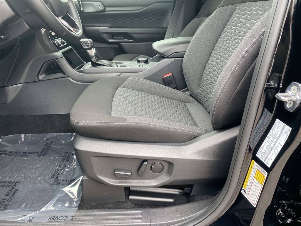 New 2026 Shadow Black Ford XLT image 12