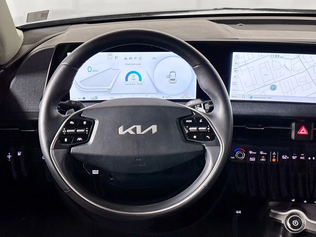 Used 2024 Blue Kia Light image 13