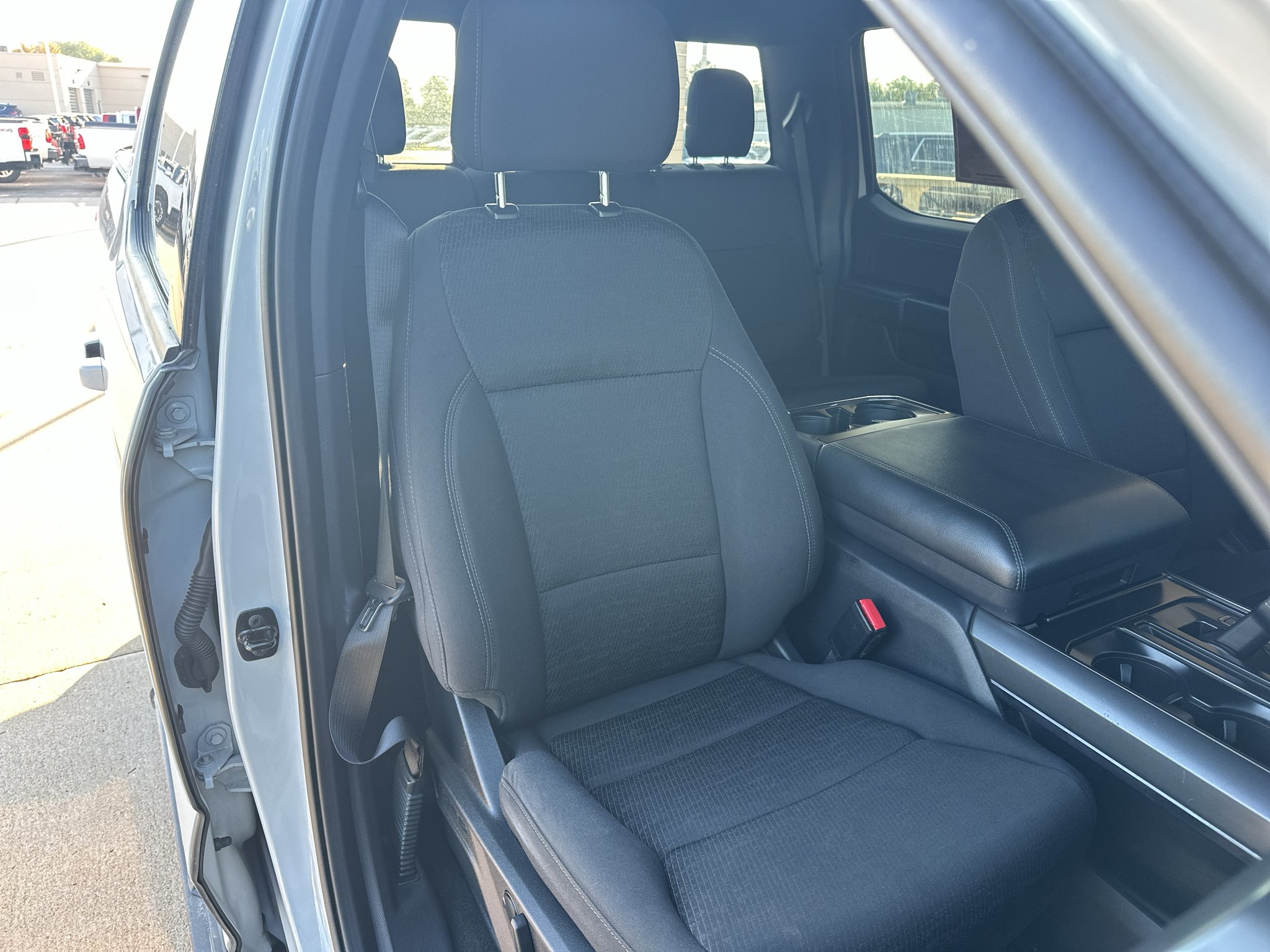 Used 2024 AVALANCHE Ford XLT image 34