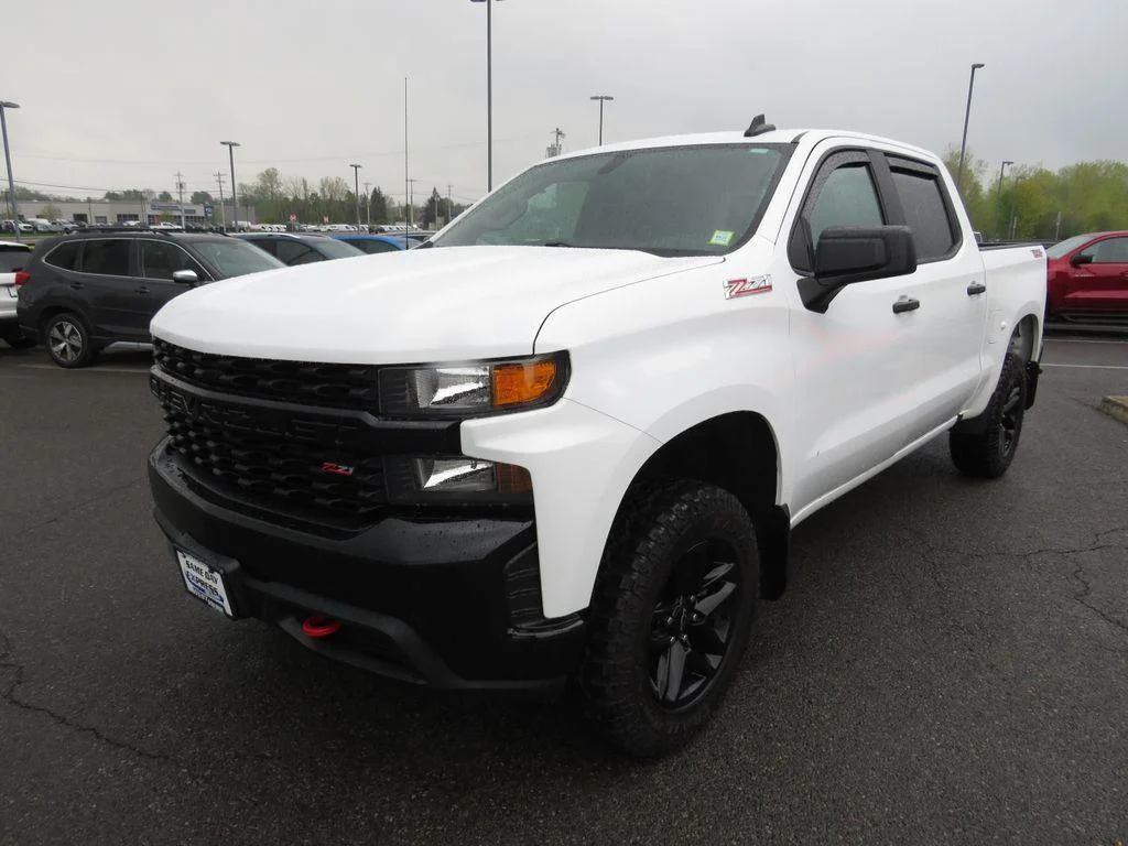 Used 2021 Summit White Chevrolet Custom Trail Boss image 11