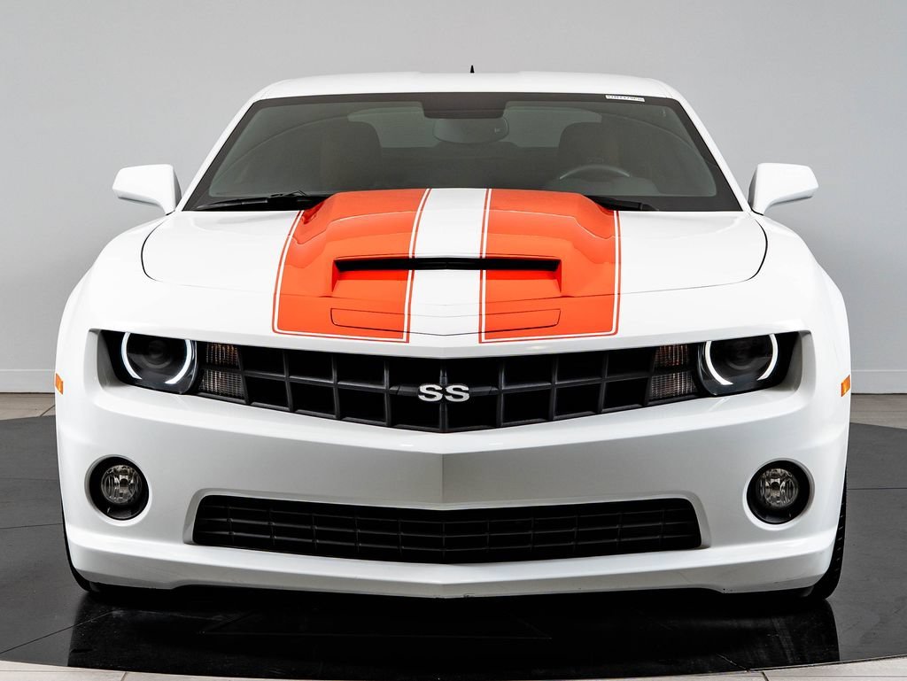 Used 2010 Summit White Chevrolet SS image 2