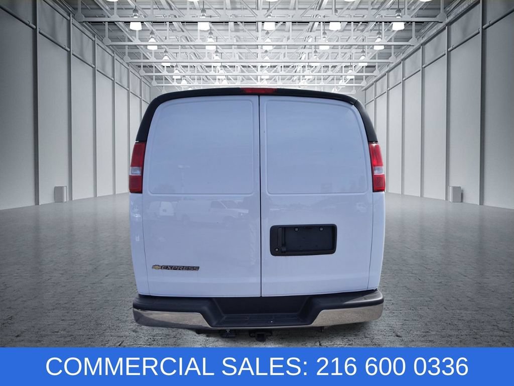 2025 Chevrolet Express Cargo Work Van - Photo 8