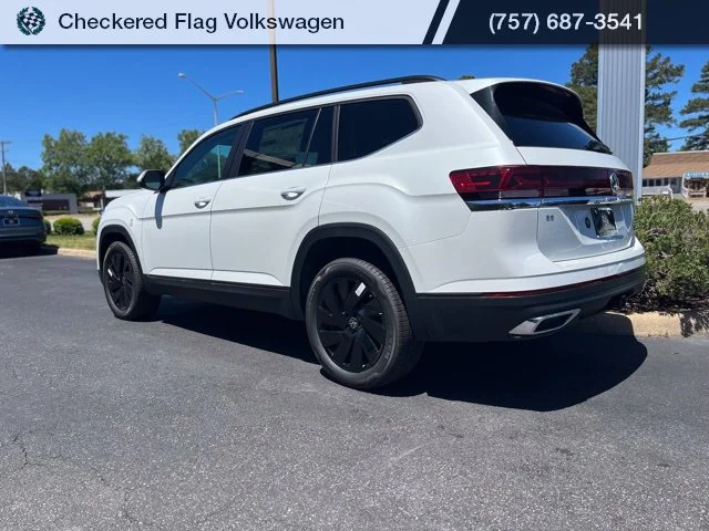 New 2026 Opal White Pearl Volkswagen SE w/Technology image 6