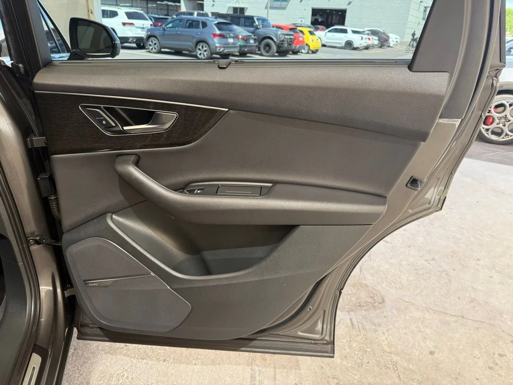 Used 2020 Gray Metallic Audi 45 Premium Plus quattro image 17