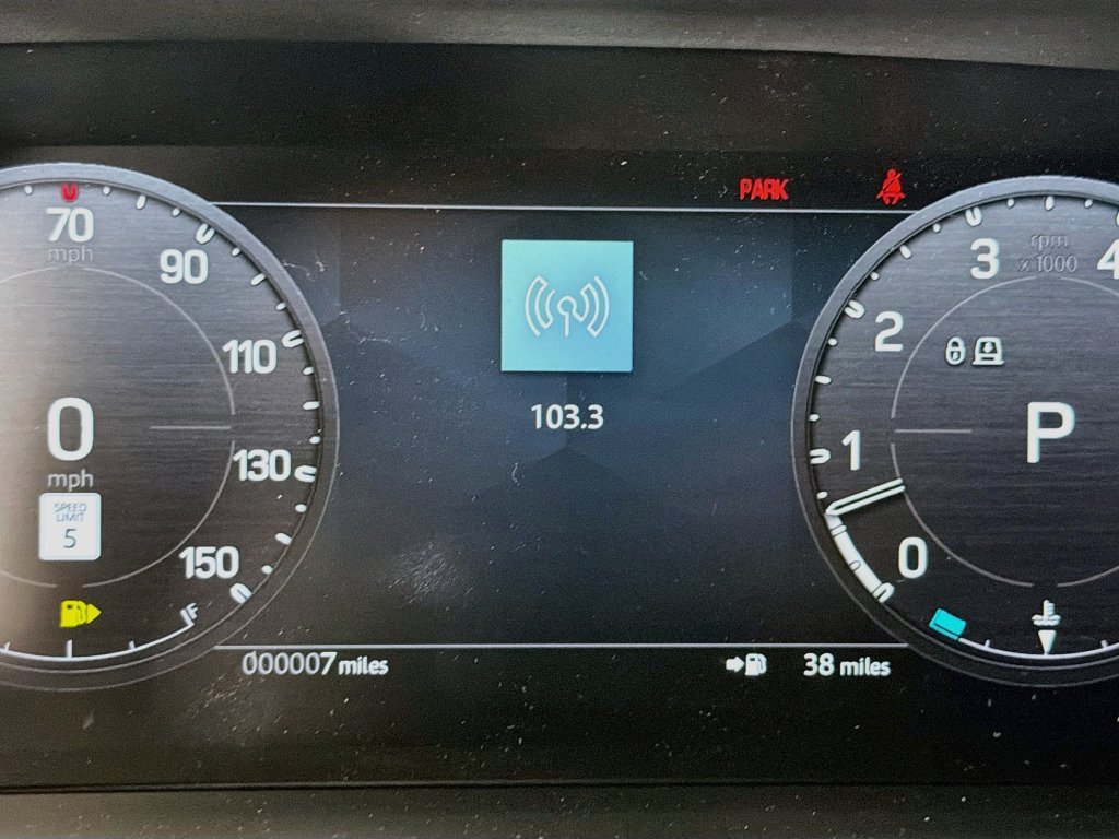 New 2026 Fuji White Land Rover X-Dynamic SE image 12