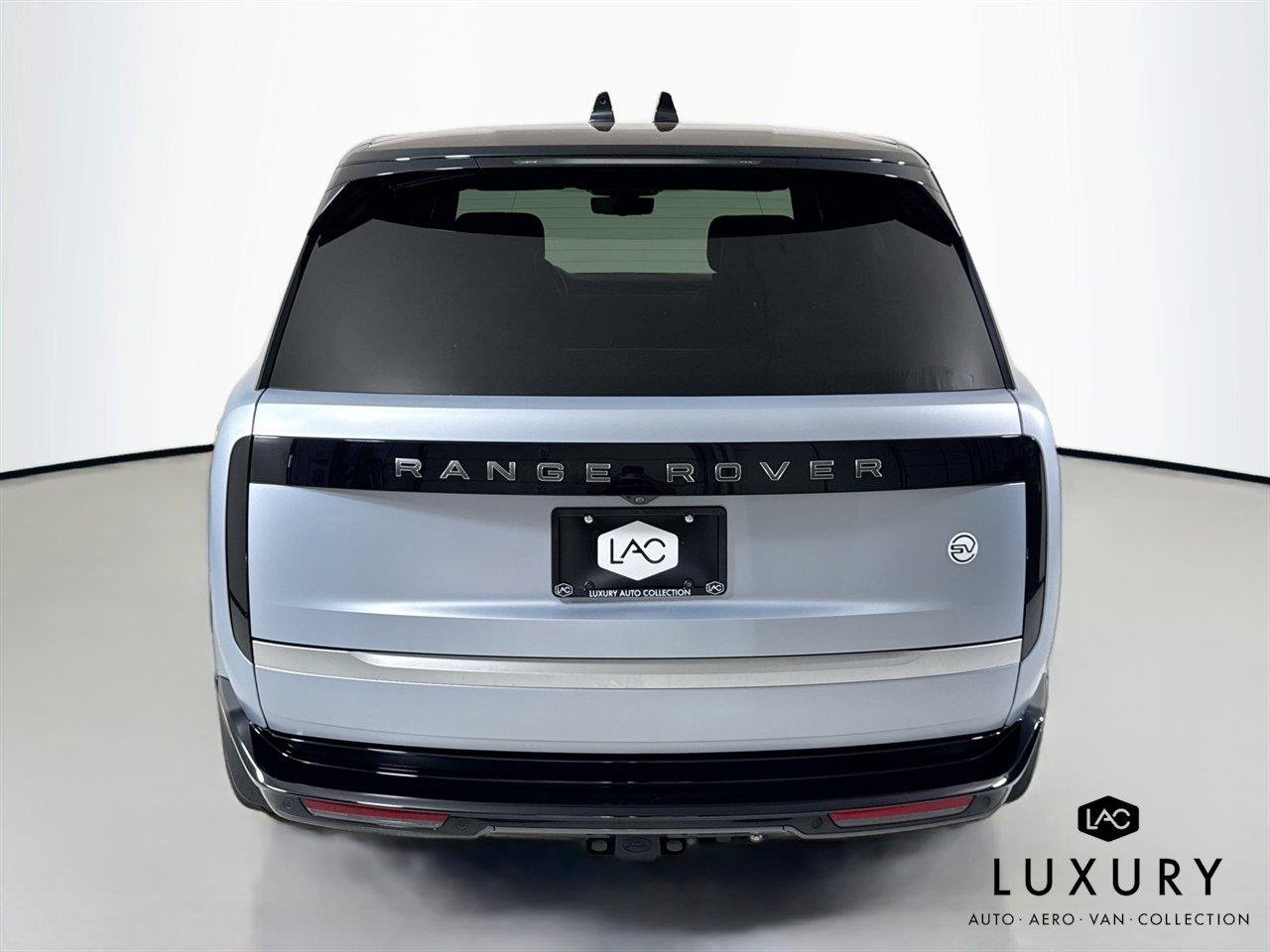 Used 2023 Ionian Silver SV Bespoke Ultra Metallic Gloss Land Rover SV | 225K MSRP image 7