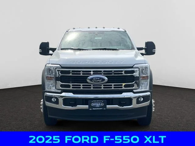 2025 Ford F-550 Super Duty Chassis Cab XLT - Photo 8