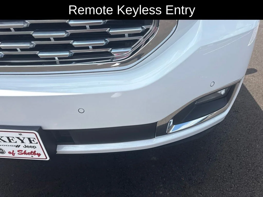 Used 2018 White GMC Denali image 13