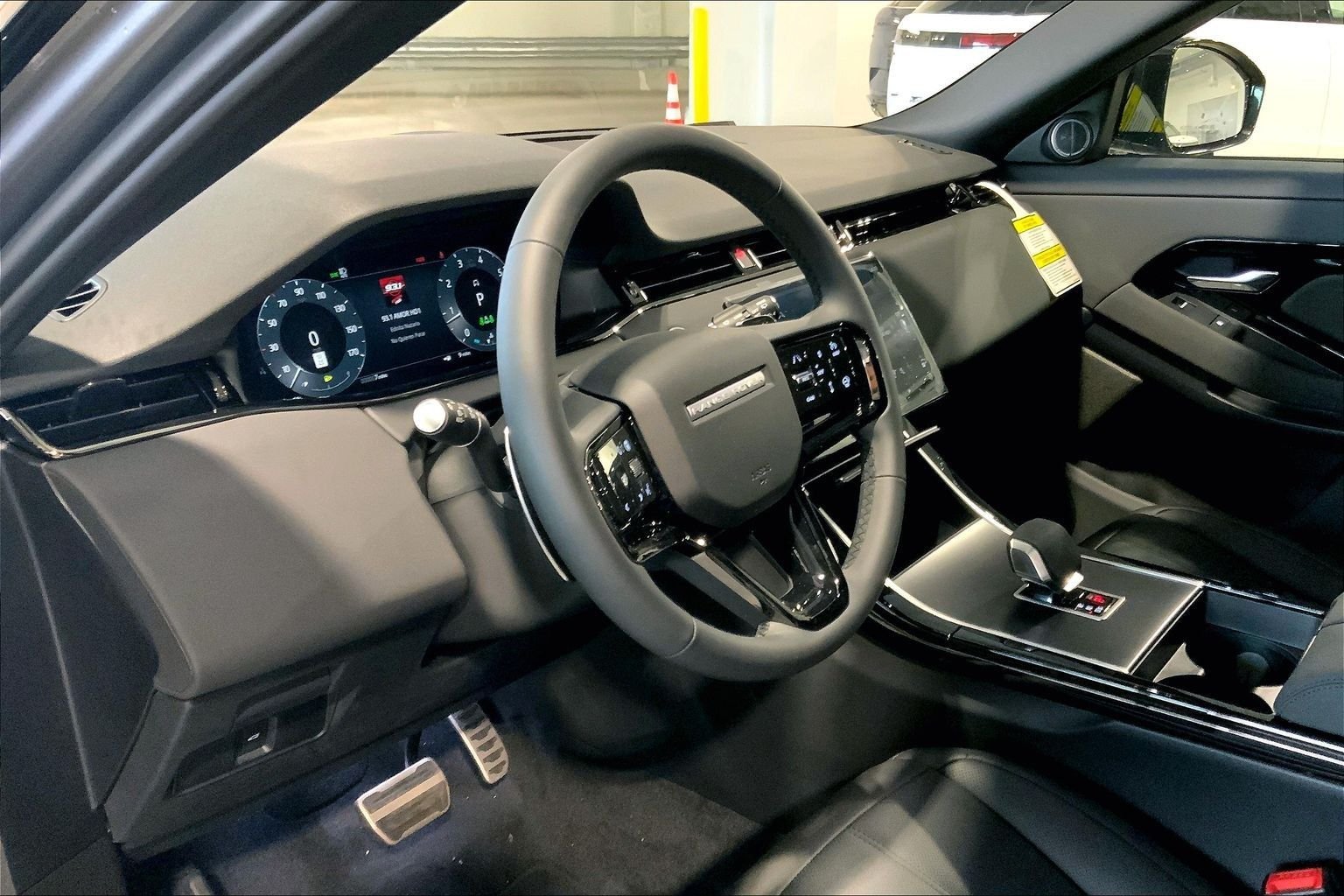 2026 Land Rover Range Rover Evoque Dynamic SE - Photo 8