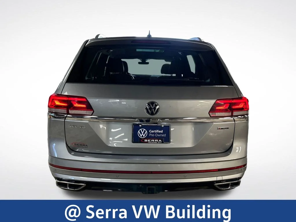 Used 2022  Volkswagen 3.6L V6 SEL R-Line image 4