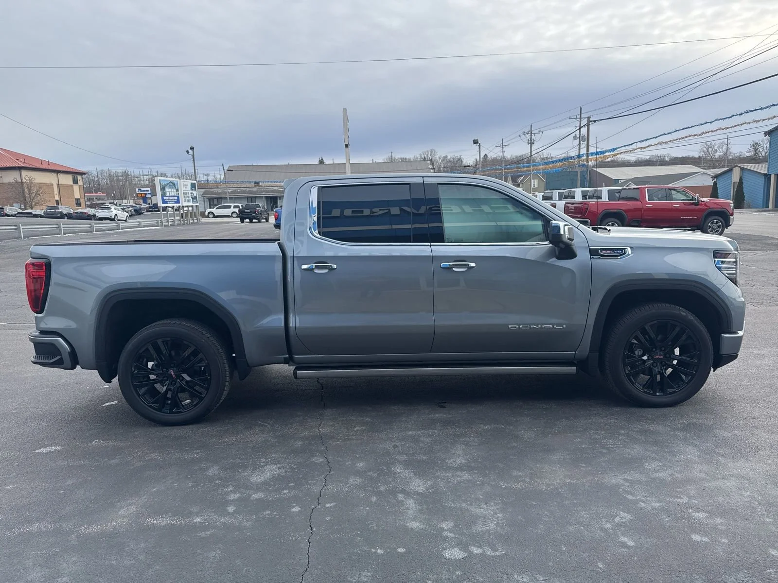 2026 GMC Sierra 1500 Denali - Photo 9