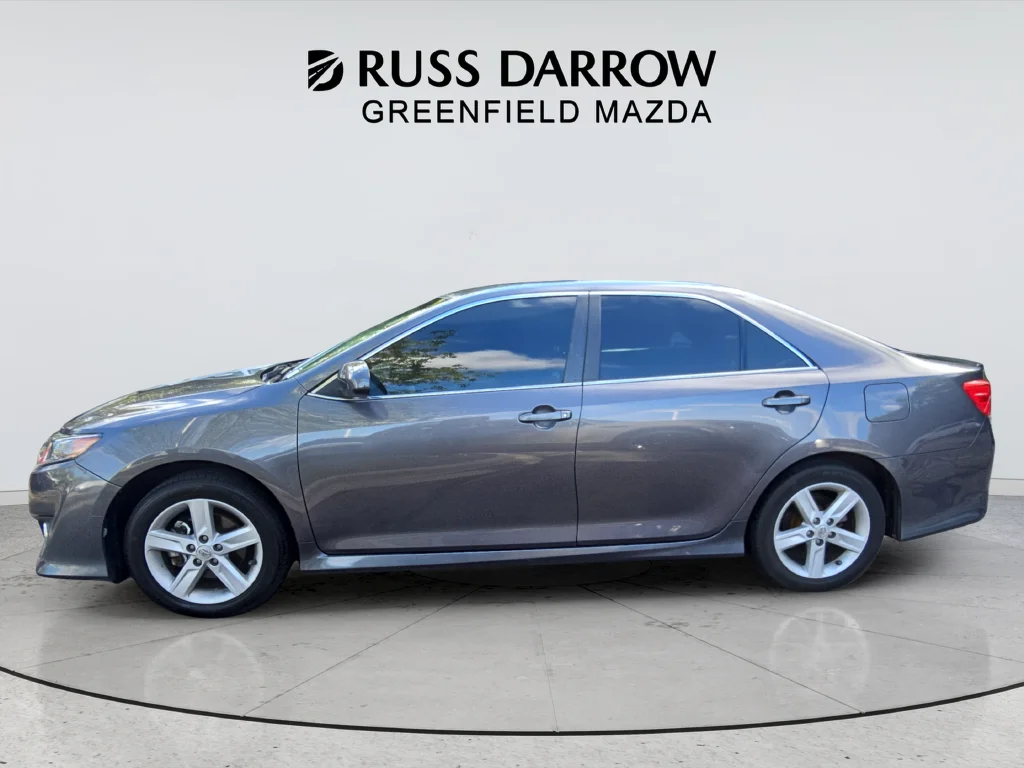 Used 2014 Gray Toyota SE image 2