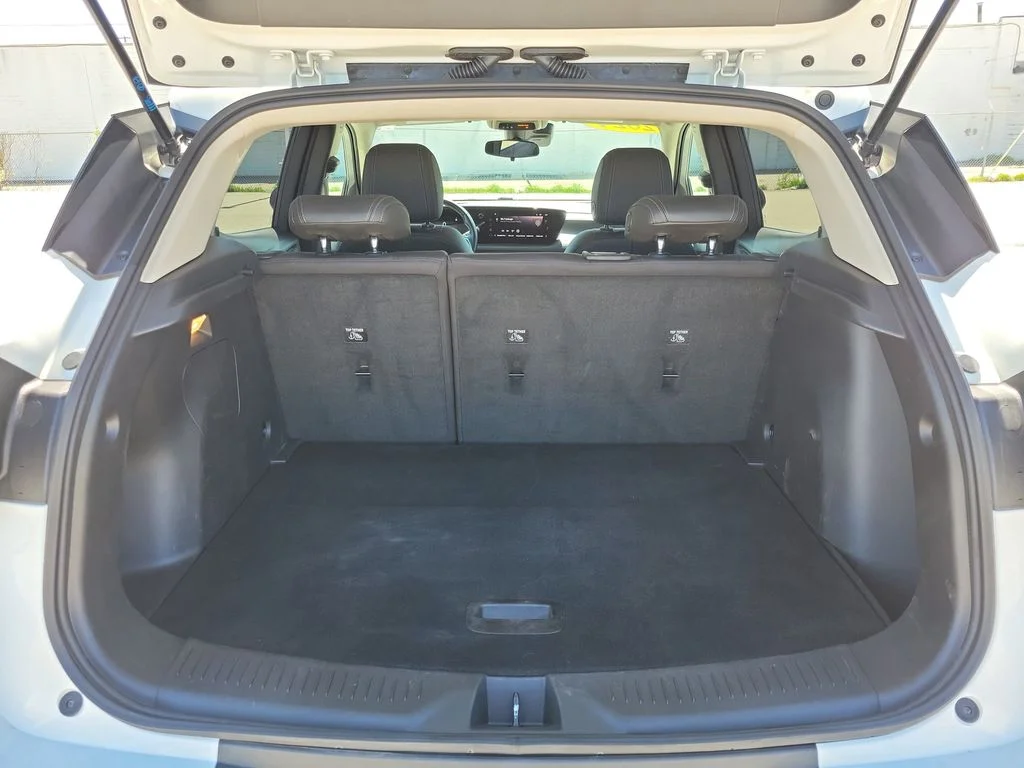 Used 2024 White Buick Preferred image 7