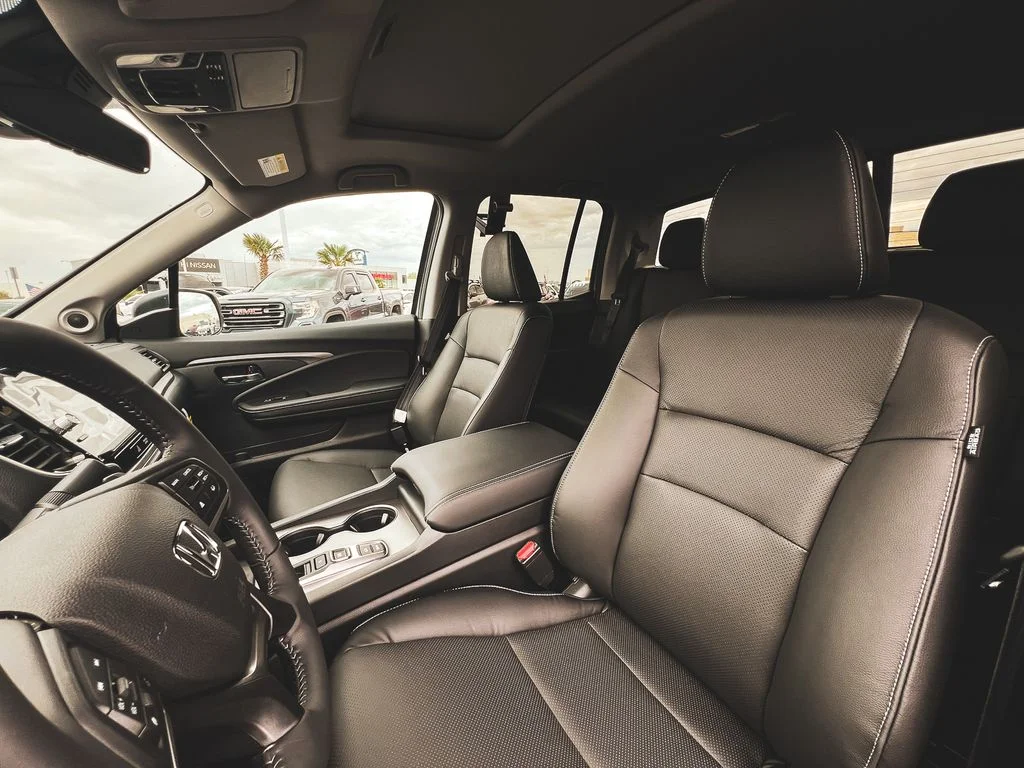 New 2026 Sonic Gray Pearl Honda RTL image 14