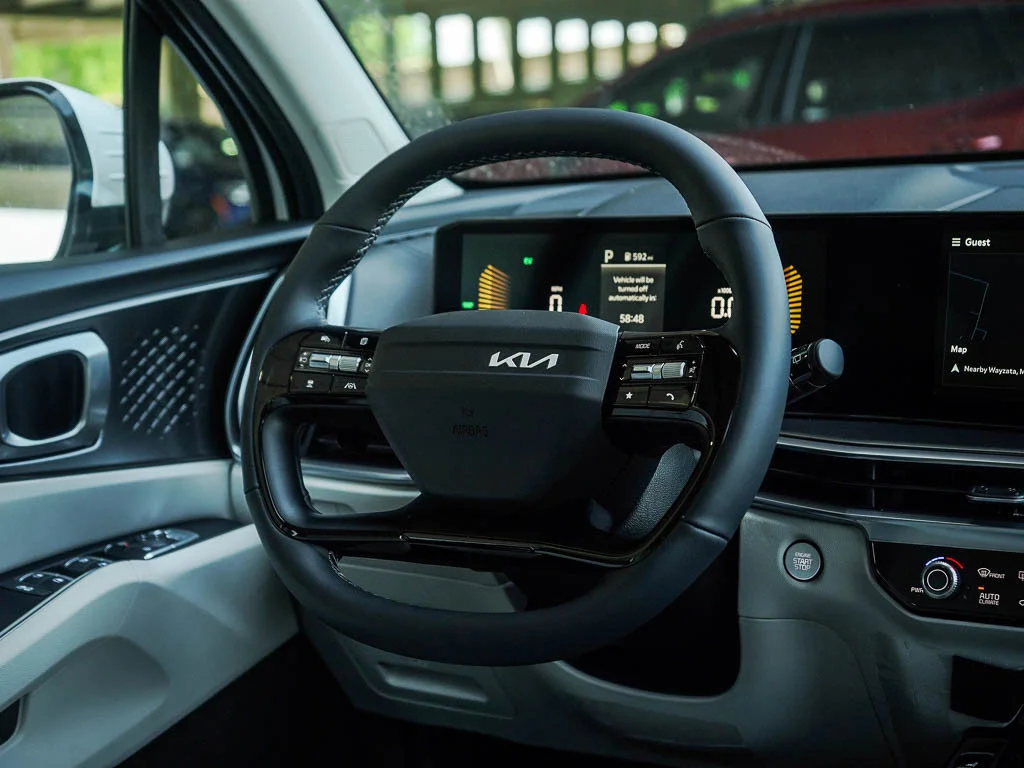 New 2026 Steel Gray Kia EX AWD image 16