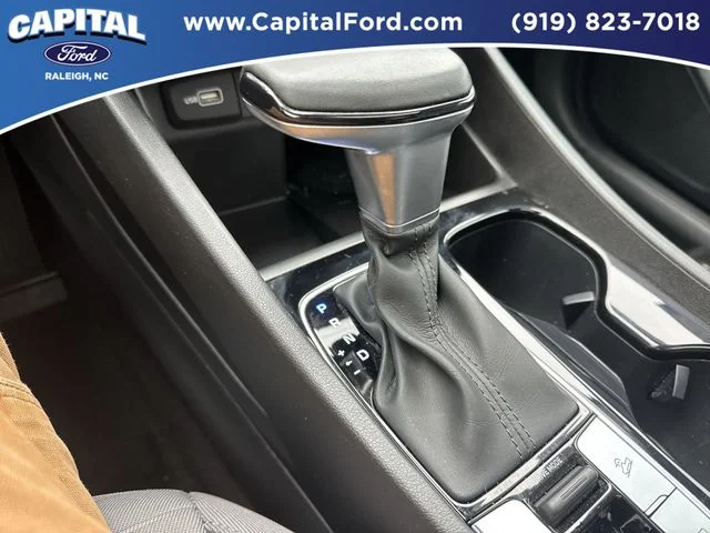 Used 2022 Gray Hyundai SEL Premium image 33