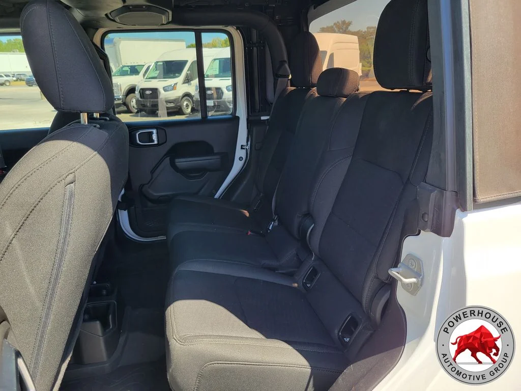 Used 2022 White Jeep Sport image 16