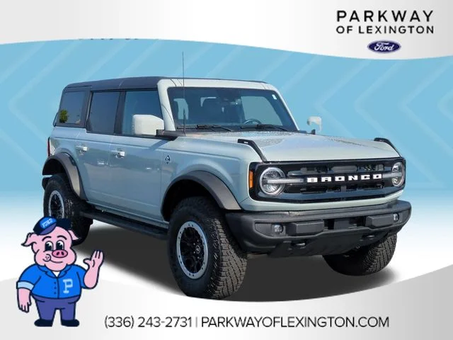 Used 2023 Gray Ford Outer Banks image 7