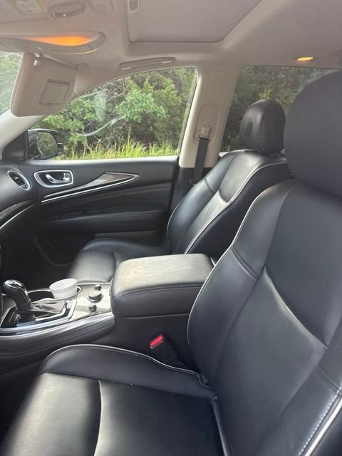 Used 2020 Black INFINITI LUXE image 6